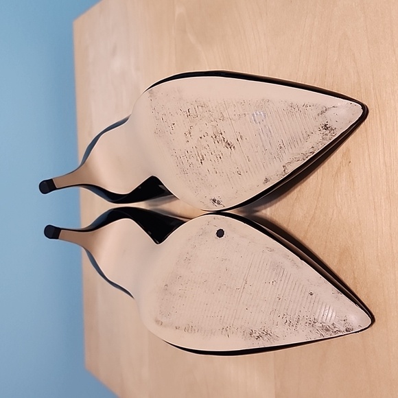 TALBOTS Marble4-M/F black patent leather low heels, Size 7M - Picture 5 of 9